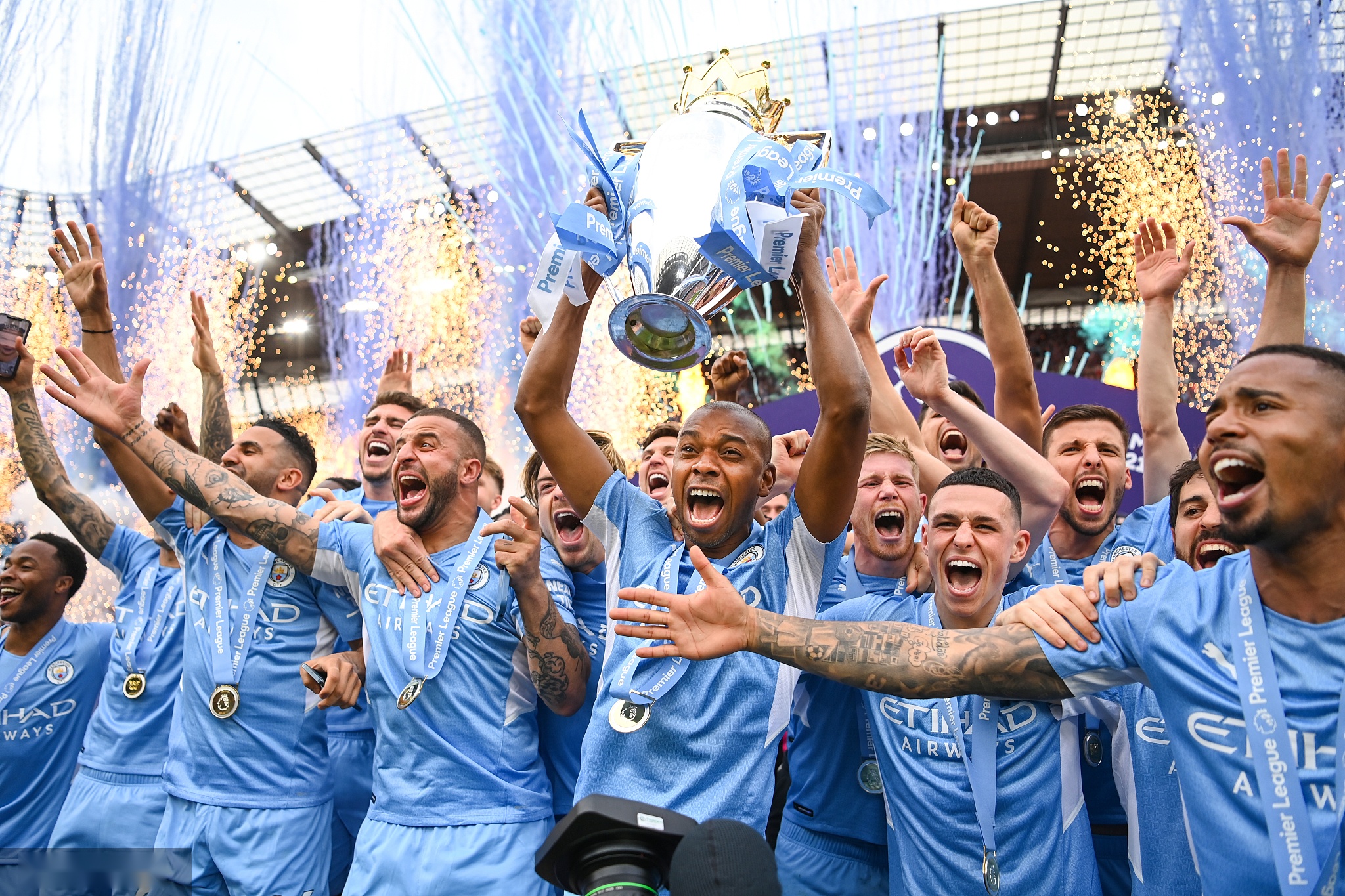 这对他们的 这对他们的